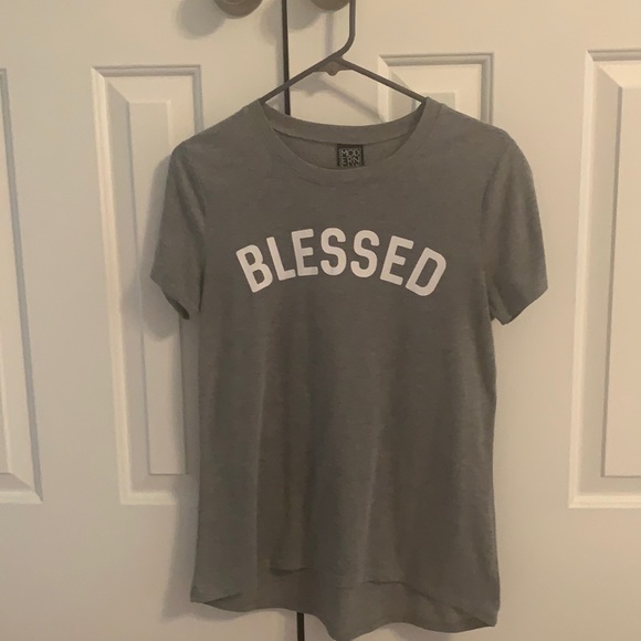 Modern Lux Tops - 😇 “Blessed” Short Sleeved T-shirt Size M 😇